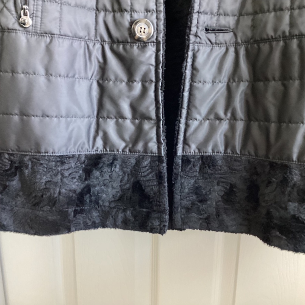 Laundry by Shelli Segal, NWOT, black, reversible faux fur/puffer, sz L, midi - Picture 10 of 11